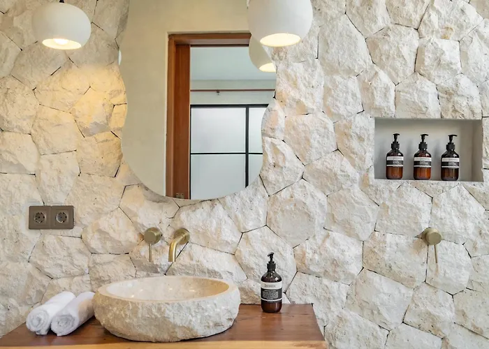 Alma Bingin Boutique Hotel